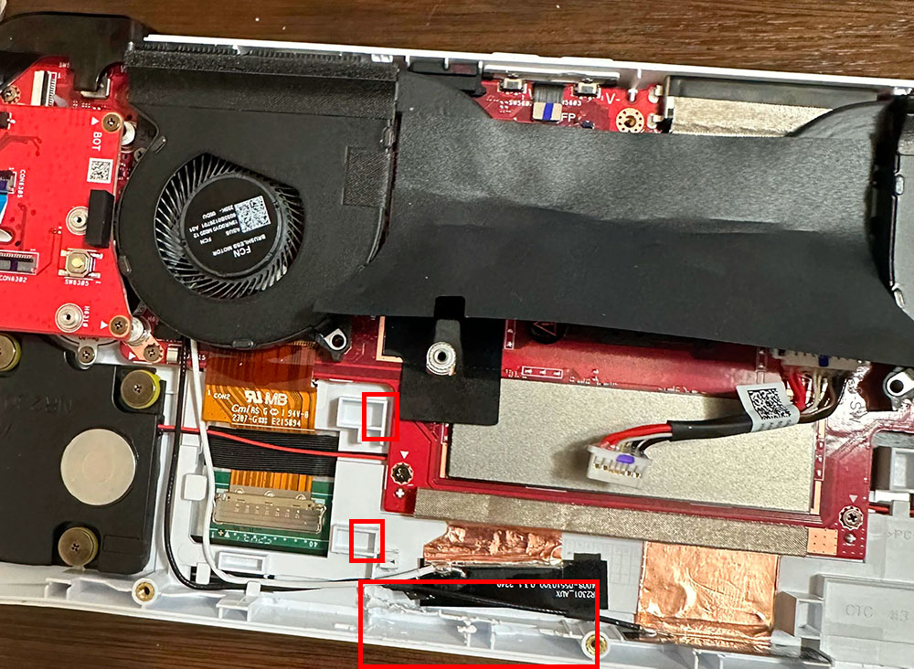 ASUS Admet que le Slot MicroSD de ROG Ally est Problématique ASUS Admet que le Slot MicroSD de ROG Ally est Problématique