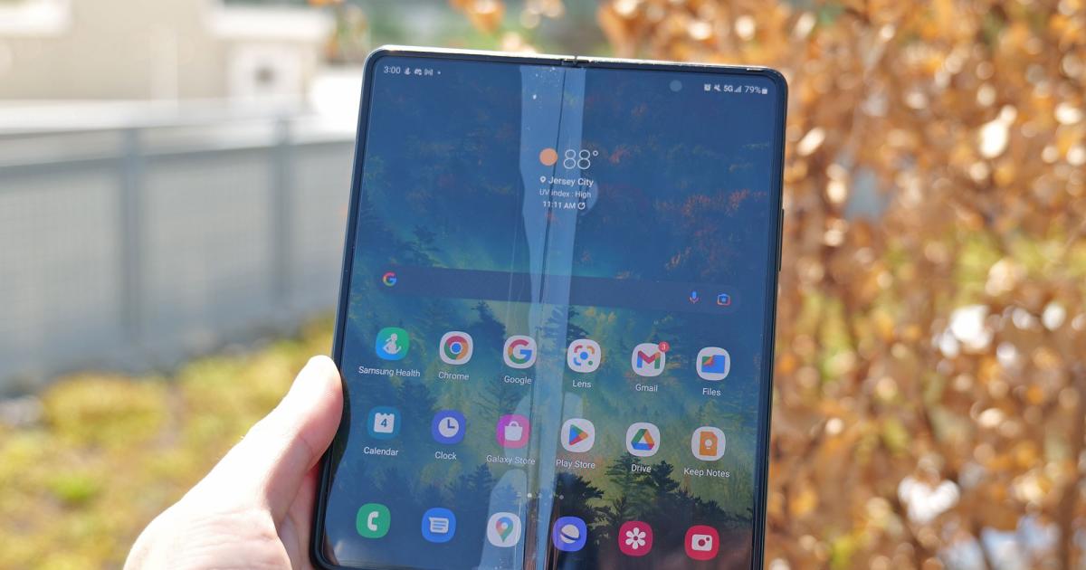 L'écran du Samsung Galaxy Z Fold 3 Commence à se Fissurer juste Avant l'expiration de la Garantie