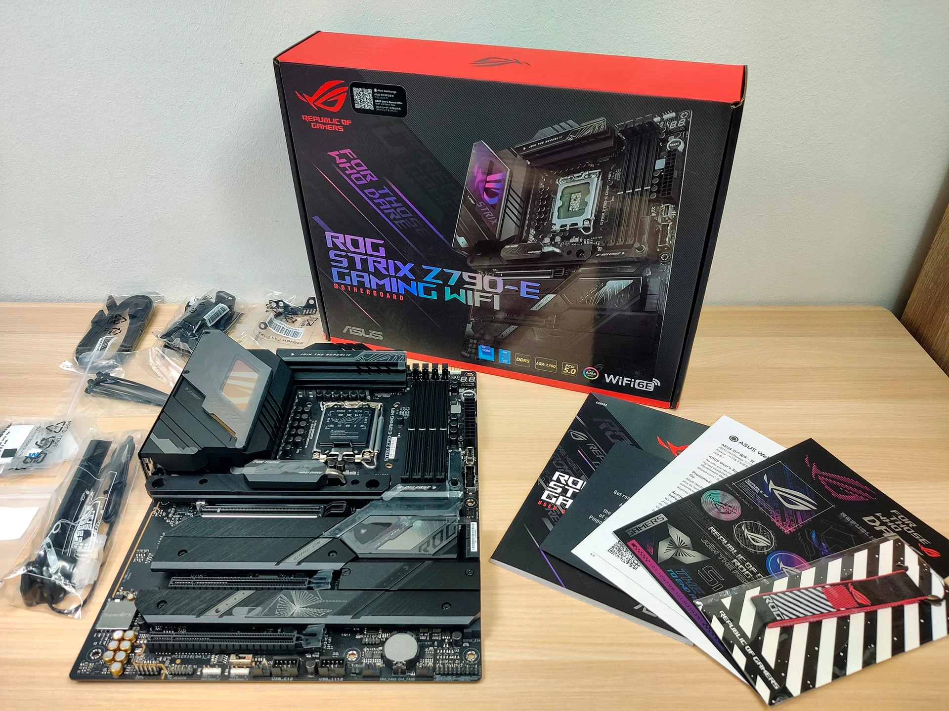 Z790 a gaming wifi ii. MSI z790 Carbon. ASUS z790 e Gaming WIFI. ASUS ROG Strix z790-a Gaming WIFI d4. ASUS ROG Strix z790-e Gaming WIFI.