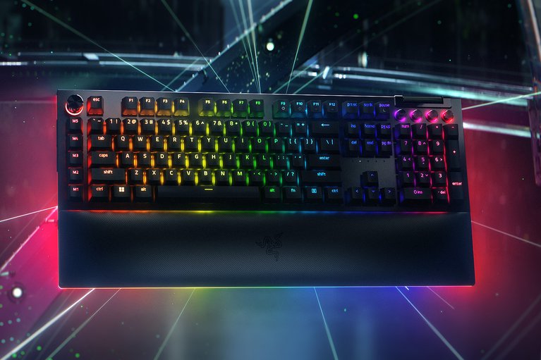 Razer BlackWidow V4 Pro : Clavier Mécanique avec RVB Supplémentaire, et Prix